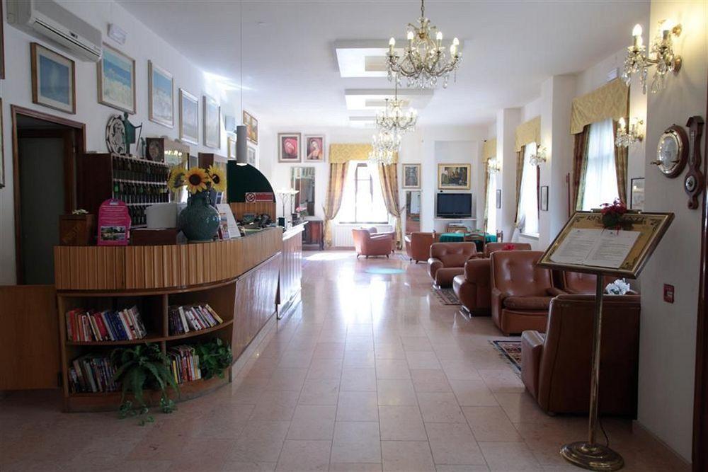 Hotel La Margherita & 3*
